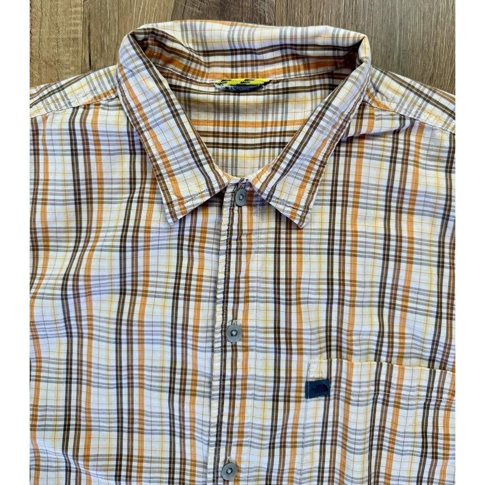 The North Face Men’s Beige Multi Color‎ Plaid Short Sleeve Button Down Size XL